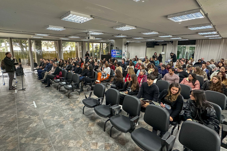 1 milhão de refeições por dia: nutricionistas da rede estadual passam por capacitação