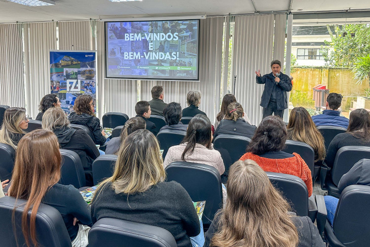 1 milhão de refeições por dia: nutricionistas da rede estadual passam por capacitação