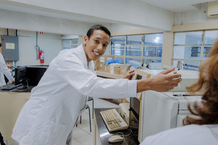 Paraná amplia acesso ao ensino técnico com parceria entre Educação e Senai