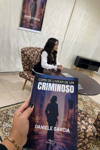 Aos 18 anos, estudante de colégio estadual em Cafezal do Sul publica romance policial