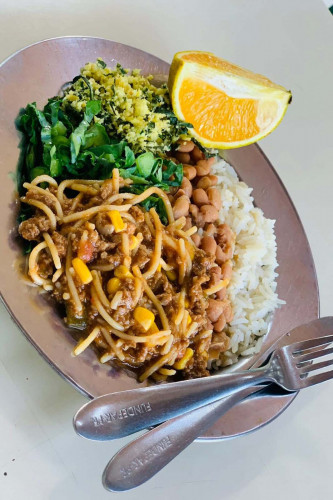 Dia Mundial da Alimentação: 2 mil alunos têm cardápio adaptado nas escolas estaduais