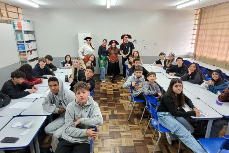 Caça ao tesouro, esporte e tecnologia: rede estadual inova na preparação para o Saeb