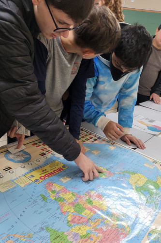 Caça ao tesouro, esporte e tecnologia: rede estadual inova na preparação para o Saeb