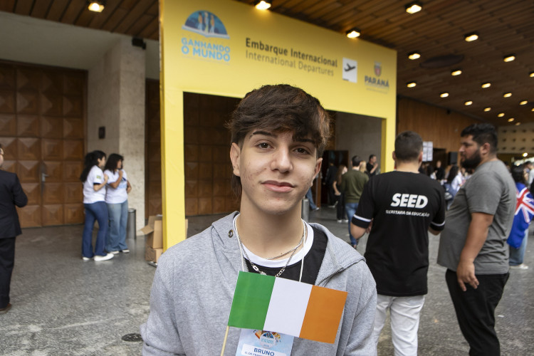 Alunos do Paraná reúnem grandes histórias para conseguir participar do Ganhando o Mundo