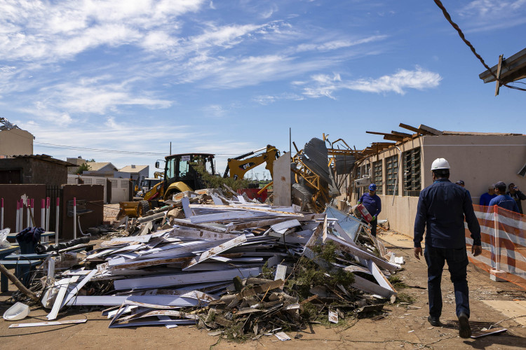 Com chegada de mais presos e empresa de construção, Estado avança nas obras nos colégios em Rio Bonito do Iguaçu