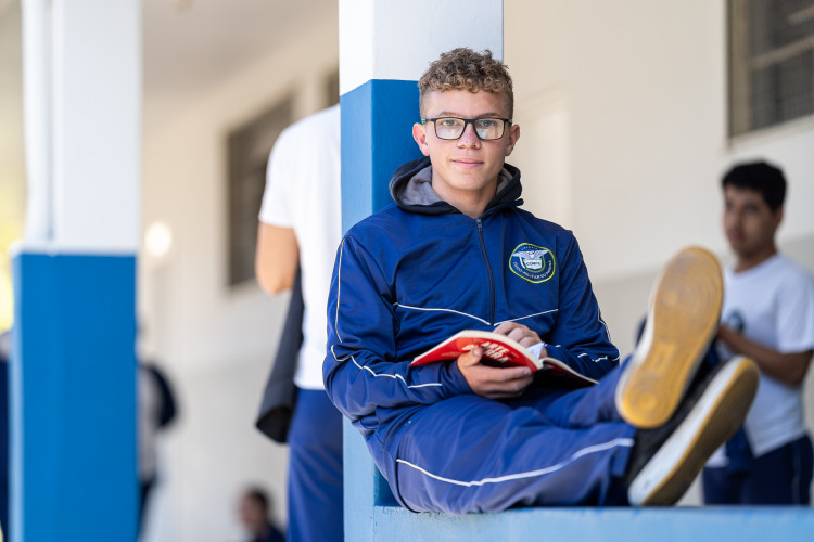 PGR reforça legalidade do programa de escolas cívico-militares do Paraná