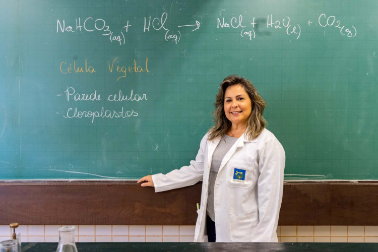 Governo concede progressão a 5,4 mil professores da rede e anuncia 224 convocações