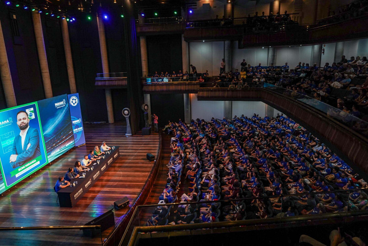 2º semestre da rede estadual tem obras em escolas, mais tecnologia e docência fortalecida