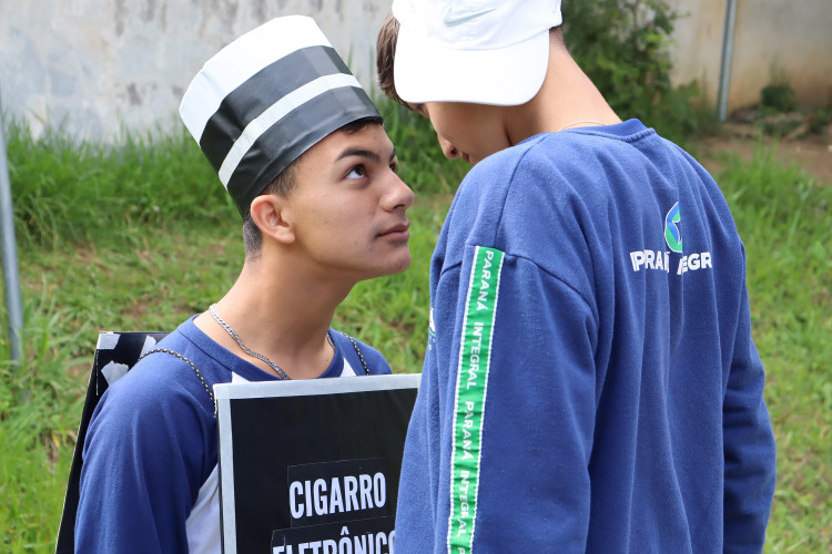 Escola estadual conquista prêmio com vídeo sobre riscos dos cigarros eletrônicos