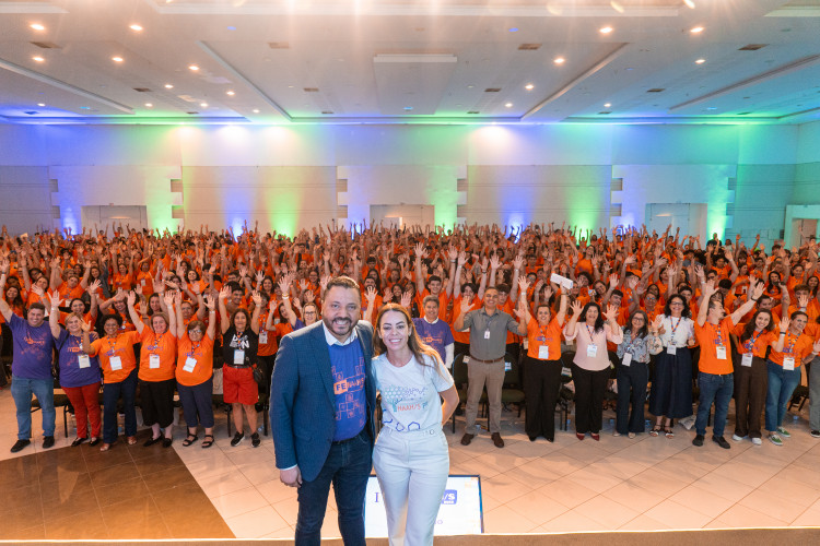 300 projetos: feira destaca inovação de alunos da rede estadual com altas habilidades