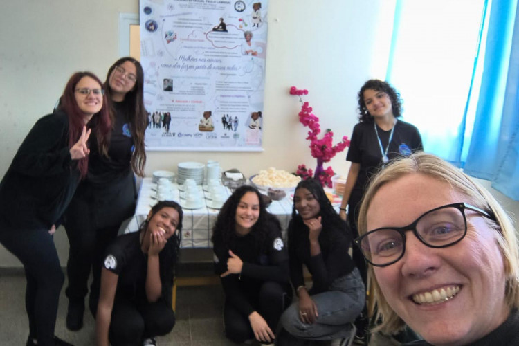 Clubes de ciências transformam a realidade de alunos da rede estadual