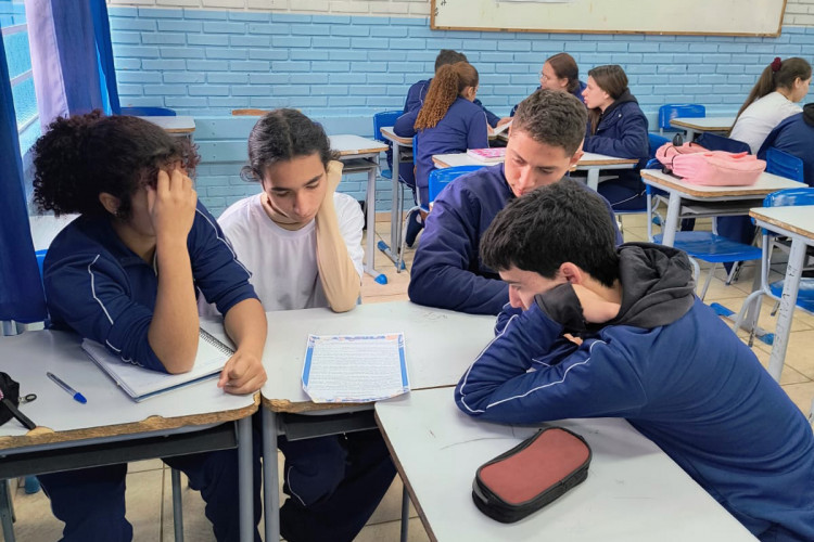 Detetive Virtual: projeto transforma leitura em investigação e fortalece aprendizagem