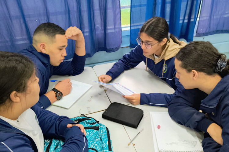 Detetive Virtual: projeto transforma leitura em investigação e fortalece aprendizagem