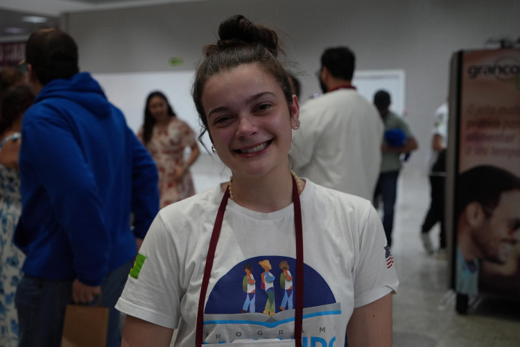 Ganhando o Mundo Agrícola: emoção e alegria marcam retorno dos estudantes após semestre nos EUA