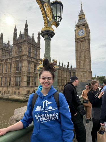 Primeiro desembarque do Ganhando o Mundo em 2026 marca retorno de alunos do Reino Unido