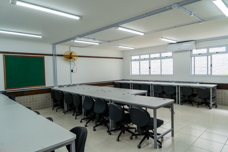 Obras no Colégio Estadual Ângelo Travisan vão atender 823 alunos no contraruno