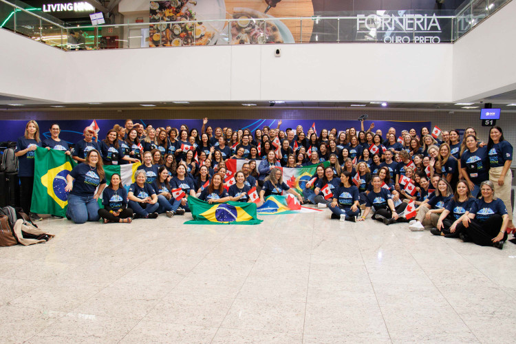 Primeiro embarque do ano do Ganhando o Mundo Professor leva 132 docentes ao Canadá