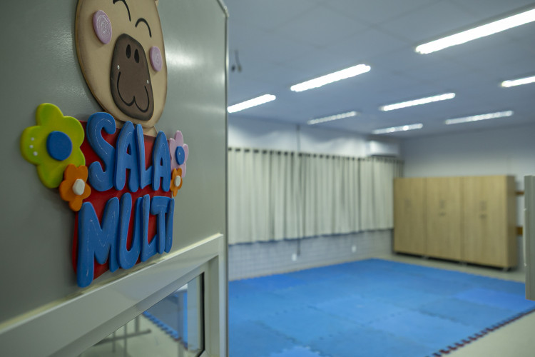 Com aporte de R$ 10 milhões do Estado, escola de Cascavel é inaugurada após reconstrução