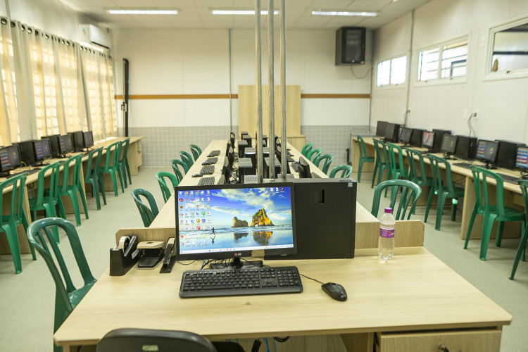Com aporte de R$ 10 milhões do Estado, escola de Cascavel é inaugurada após reconstrução