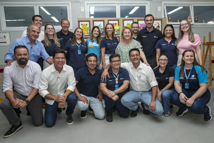 Com aporte de R$ 10 milhões do Estado, escola de Cascavel é inaugurada após reconstrução