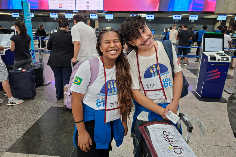 Mais um grupo de estudantes do Ganhando o Mundo embarca para intercâmbio no Canadá