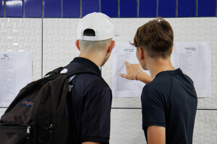 Infraestrutura, tecnologia e novas unidades: 1 milhão de alunos da rede estadual voltam às aulas