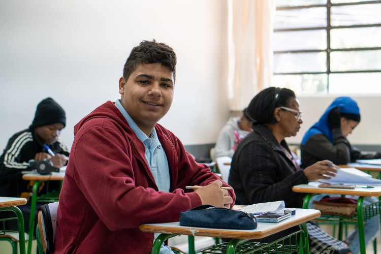 Pré-inscrições para exames de certificação da EJA no Ensino Fundamental vão até sexta-feira