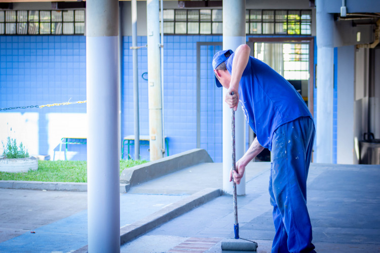 Programa Mãos Amigas é ampliado para Apucarana e passa a atender mais 63 escolas