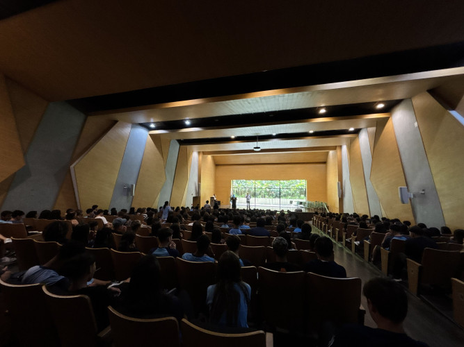 Alunos do Instituto de Educação de Paranaguá retornam às aulas presenciais