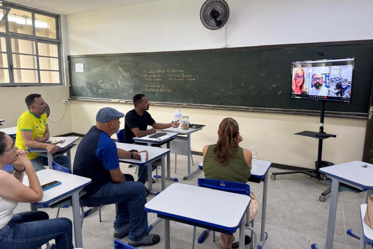 SEED prepara realocação de alunos após incêndio no Instituto de Educação de Paranaguá