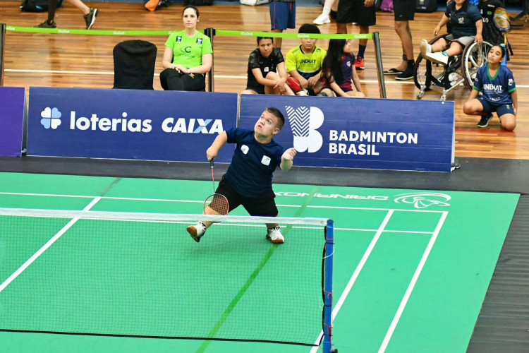 Ouro nos Jogos Paradesportivos, aluno da rede estadual se destaca no parabadminton