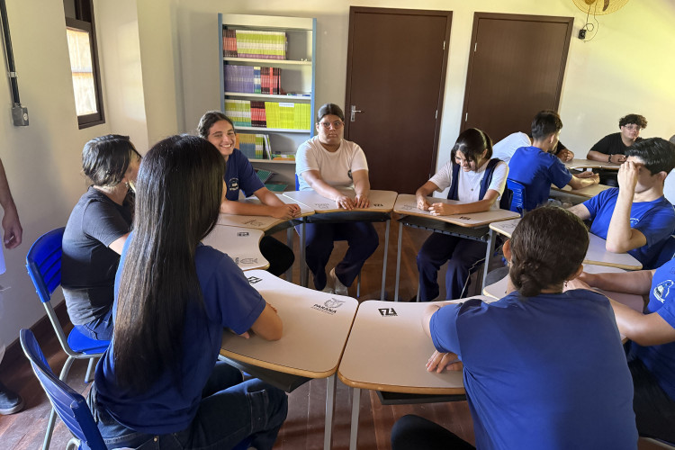 Primeira turma: Escola do Mar inicia aulas nesta terça-feira com curso de bolos e tortas
