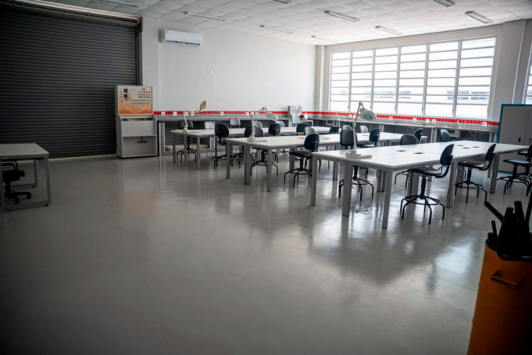 Estado entrega 28 novas escolas e tem outras 16 em construção; investimento ultrapassa R$ 2 bilhões
