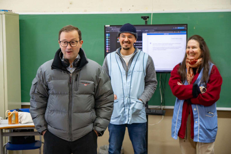 Tutor IA auxilia estudantes da rede estadual na elaboração de redações