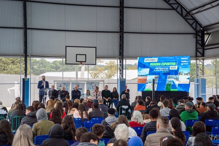 Investimento de R$ 3,5 milhões: colégio de Quitandinha ganha refeitório, laboratório e quadra coberta