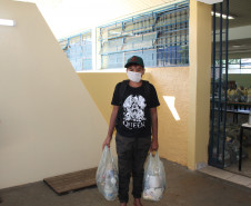 Entrega de kit de merenda no C.E Emilio de Menezes