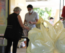 Entrega de kit de merenda no C.E Emilio de Menezes