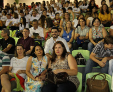 Público na abertura das Olimpíadas Especiais das Apaes