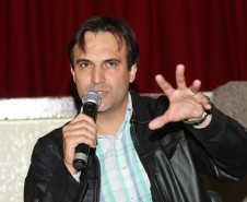 1° Seminário de Formação dos Grêmios Estudantis no Colégio Estadual Júlia Wanderley - Maurício Rosa