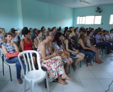 Na fase regional, os três primeiros colocados em cada categoria, por município, comparecem no NRE, diante de um público formado por professores, bibliotecários, pais e comunidade escolar em geral, responderam perguntas dentro do que foi proposta para a leitura.