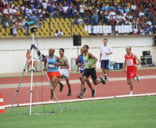 Em todo Paraná, atualmente mais de 41 mil alunos participam o programa Hora Treinamento, Esporte e Lazer. Outros 20 mil alunos de mais de 280 escolas participam de atividades esportivas através do programa Segundo Tempo, desenvolvido pela Secretaria da Educação em parceria com a Secretaria do Esporte e Ministério do Esporte.