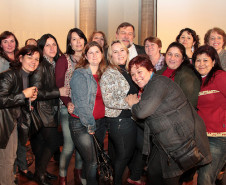 Aula inaugural do Curso de Licenciatura em Pedagogia para concluintes do Programa de Capacitação da Faculdade de Vizinhança Vale do Iguaçu (Vizivali) lotou no sábado (24) Canal da Música, em Curitiba. Foi iinício da solução de um problema que atingia 14 mil professores que não tinham os diplomas da faculdade reconhecidos.