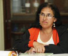 TATUQUARA-PR 14 DE NOVEMBRO DE 2012 - COLÉGIO ESTADUAL GUILHERME MARANHÃO - PARANÁ ALFABETIZADO - NA FOTO: Eunice Dantas Lima