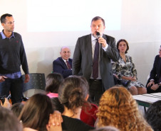 O vice-governador e secretário da Educação, Flávio Arns, juntamente com os secretários da Segurança Pública, Cid Vasques e da Justiça, Cidadania e Direitos Humanos, Maria Tereza Uille Gomes e o procurador-geral do Ministério Público do Paraná, Gilberto Giacoia, participam do lançamento nacional da Campanha Conte até 10, que aconteceu no Colégio Estadual Aníbal Khury Neto, em Curitiba.