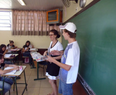 A língua espanhola faz parte do cotidiano dos alunos do Colégio Estadual Dario Vellozo, em Toledo.