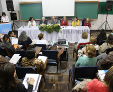 Cerca de 250 professores da rede pública municipal e estadual de educação e alunos da Universidade Federal do Paraná, participaram nesta segunda-feira (26), em Curitiba, da abertura do 5º Seminário de Altas Habilidades/Superdotação da Universidade Federal do Paraná e 1º Seminário Estadual de Altas Habilidades/Superdotação.