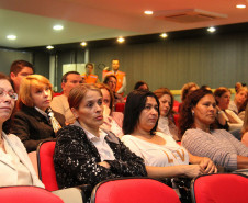 O programa é inédito no Brasil e beneficiará mais de 2,5 mil escolas e suas comunidades.