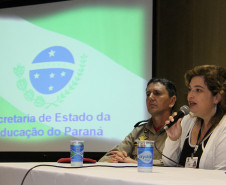 A reunião teve a presença de 150 professores e funcionários de 30 escolas da capital. Eles serão responsáveis por implantar o Plano de Abandono que deve ser executado em casos de incêndio, explosão ou outros riscos que ofereçam insegurança às pessoas ou outras situações em que entender ser necessário retirar a comunidade escolar.