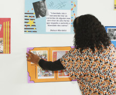 Evento avalia implantação da Lei 10639/2003, que trata sobre inclusão da arte e cultura africana e afrobrasileira nos currículos escolares.