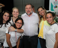 Vice-governador e secretário de Estado da Educação, Flávio Arns, diplomou nesta quarta-feira (5) 45 grêmios estudantis de escolas estaduais do litoral. Confira mais fotos em <a href=" http://www.flickr.com/photos/flavioarns/sets/72157632175319619/" target="_blank"> http://www.flickr.com/photos/flavioarns </a>
